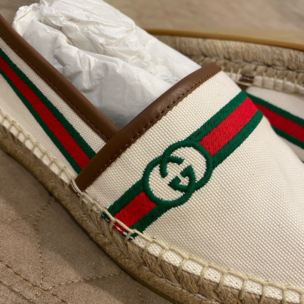 ✅ SOLD ✅ 100% Authentic NEVER WORN / Gucci espadrilles size 6